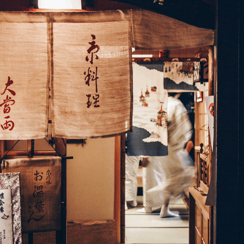 Meilleur traducteur audio japonais-anglais 2025 | Transync AI vs Google Translate, VoiceTra, VoicePing et Jotme.io