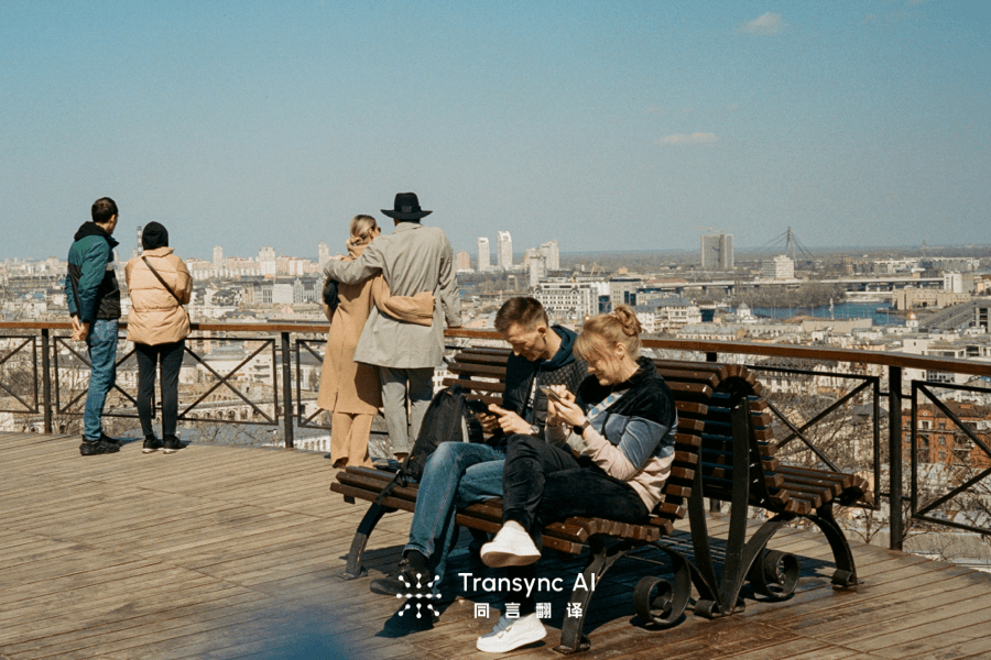 5 โปรแกรมแปลภาษาที่ดีที่สุดพร้อมแอปพากย์เสียง