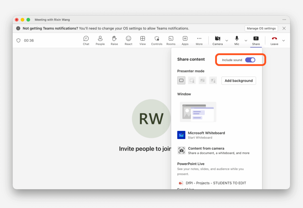Bảng chia sẻ của Microsoft Teams với tùy chọn "Bao gồm âm thanh" được bật, cho phép chia sẻ tính năng phát lại giọng nói Transync AI với những người tham gia cuộc họp.