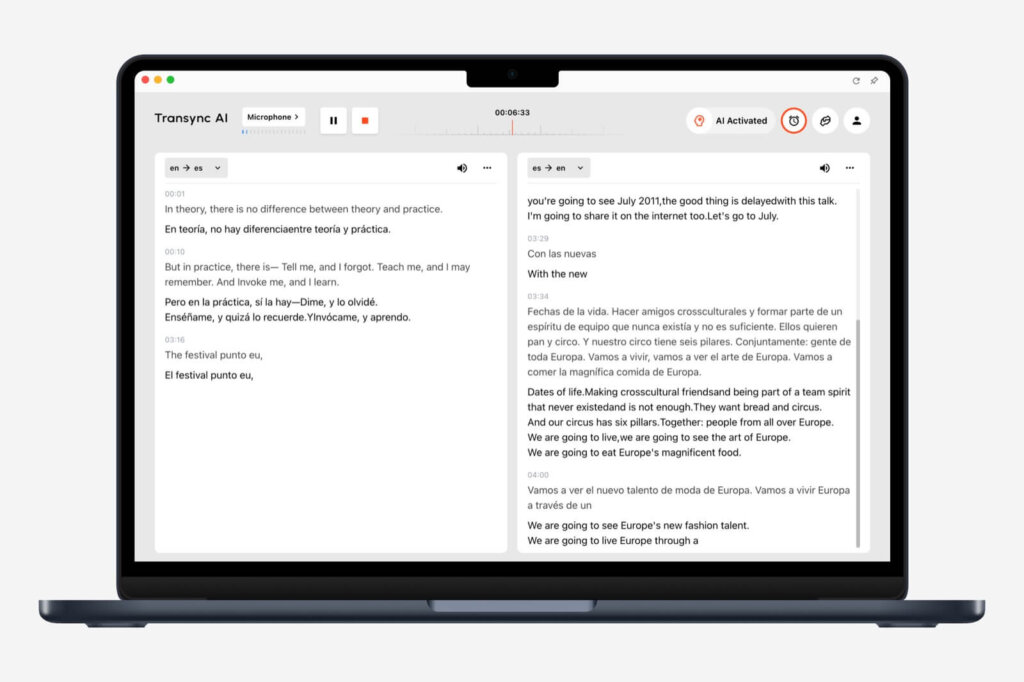 Interface de desktop do Transync AI mostrando tradução bilíngue em tempo real com painéis de idioma de origem e destino.